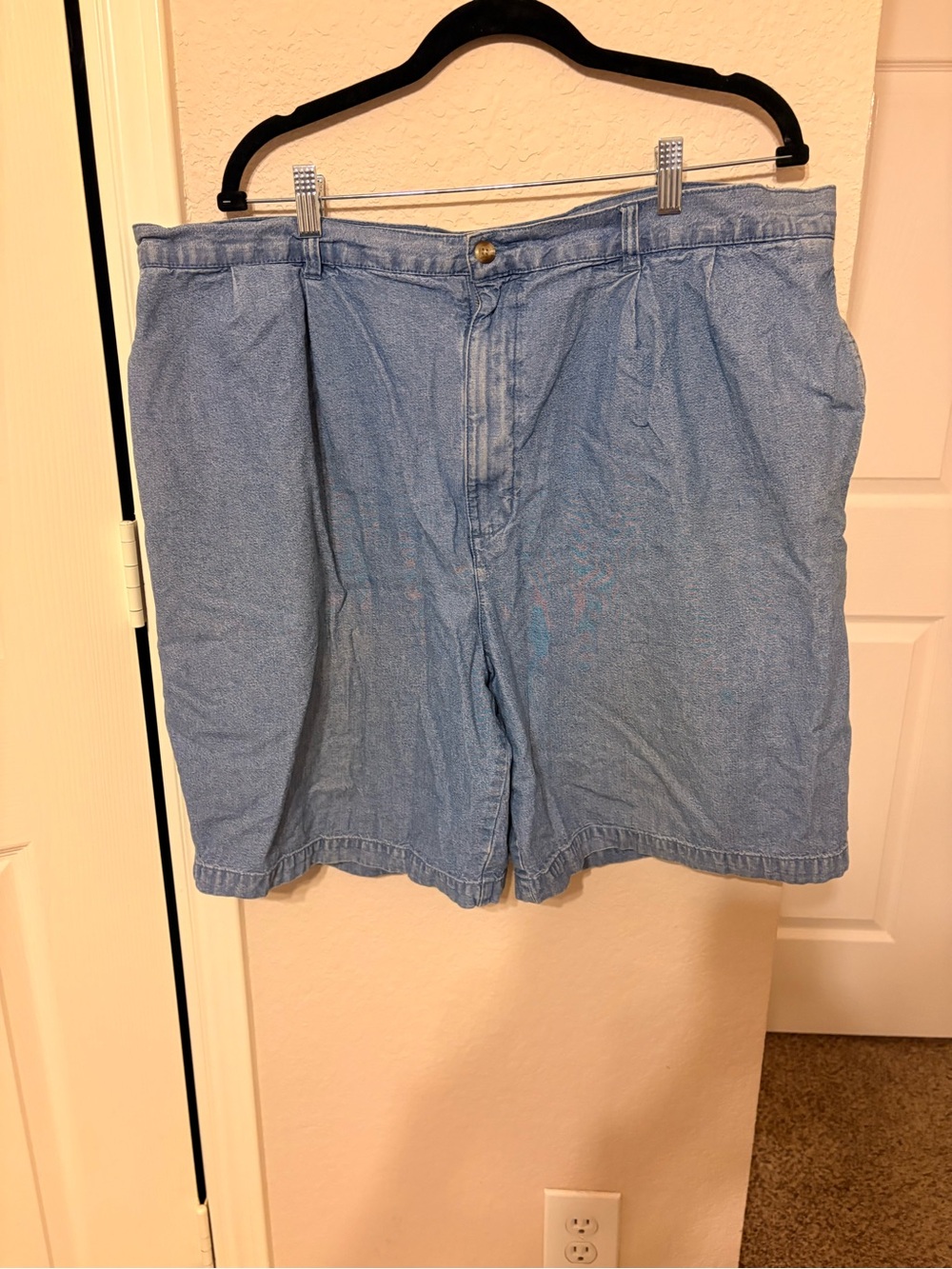 Men's Light Blue Denim Jean Shorts - Classic Summer Staple